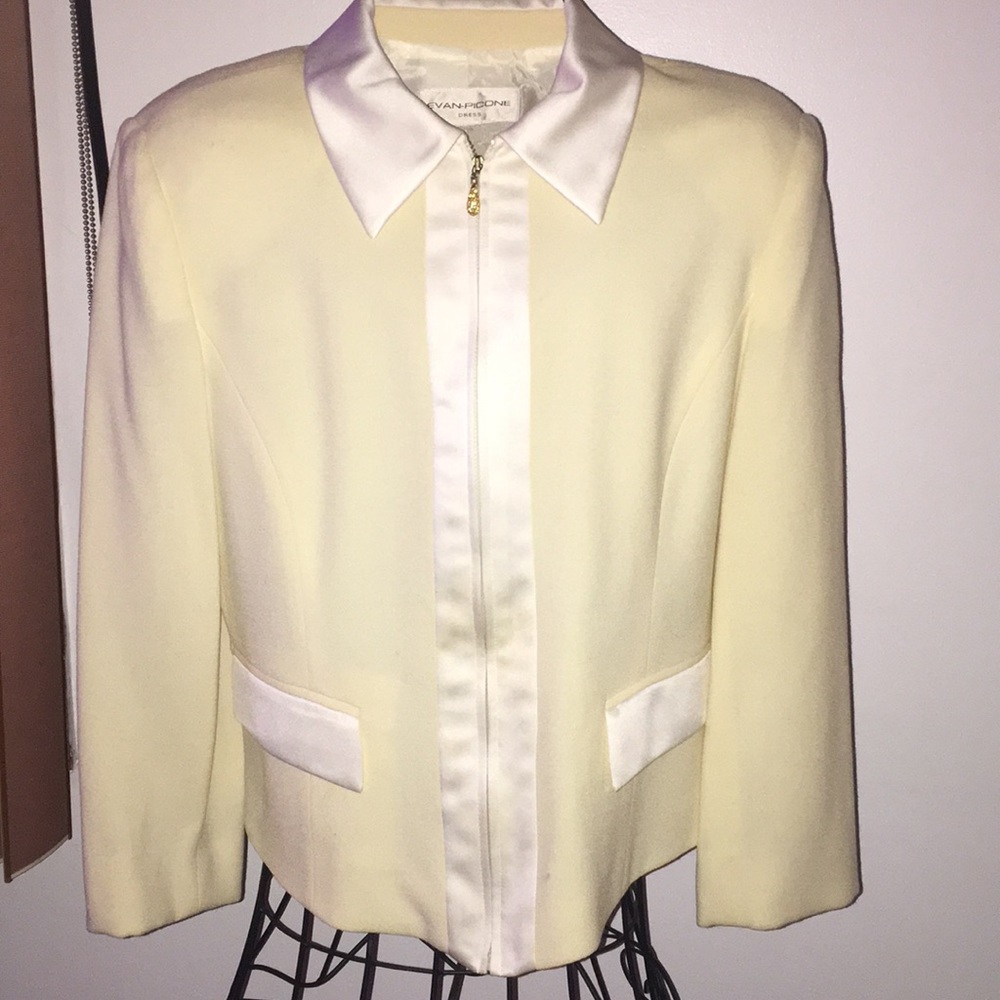 Dress suit